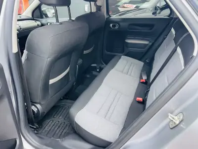 Citroën C4 Cactus 2020 - 12950 EUR, 83540 km - AUTO.MOTO.pt - 83540km - foto 9 de 12