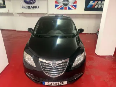 Lancia Ypsilon 2012 — foto 4 de 40