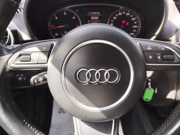 Audi A1 Sportback 2013 - 13750 EUR, 119213 km - AUTO.MOTO.pt - 119213km - foto 6 de 18