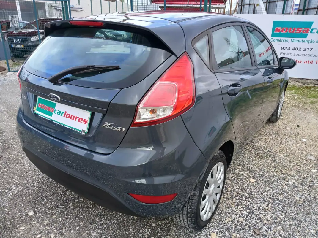 Ford Fiesta 2013 - 8150 EUR, 106782 km - AUTO.MOTO.pt - 106782km - foto 9 de 26