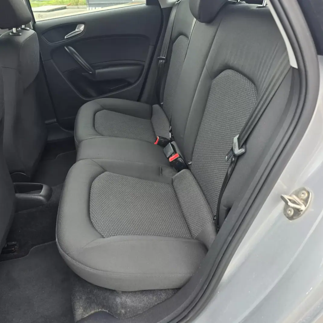 Audi A1 Sportback 2014 - 13750 EUR, 148778 km - AUTO.MOTO.pt - 148778km - foto 15 de 18