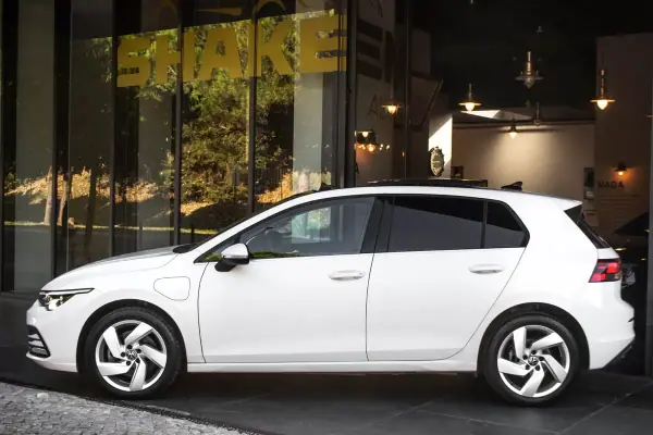 Volkswagen Golf 2021 — foto 2 de 36