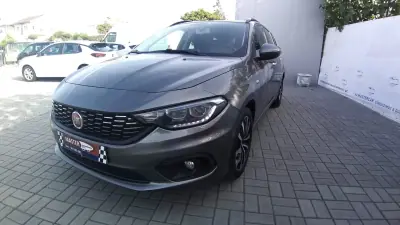 Fiat Tipo Station Wagon 2020 - 14350 EUR, 60939 km - AUTO.MOTO.pt - 60939km - foto 10 de 34