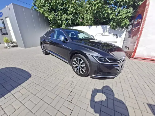 Volkswagen Arteon 2019 - 24750 EUR, 92519 km - AUTO.MOTO.pt - 92519km - foto 3 de 42
