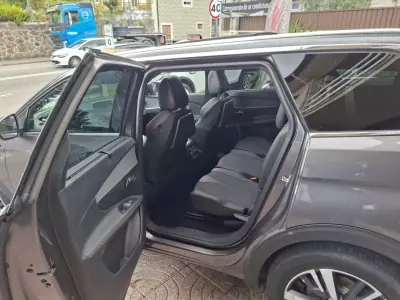 Peugeot 5008 2017 - 16500 EUR, 30000 km - AUTO.MOTO.pt - 30000km - foto 17 de 35
