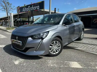 Peugeot 208 2023 - 27566km