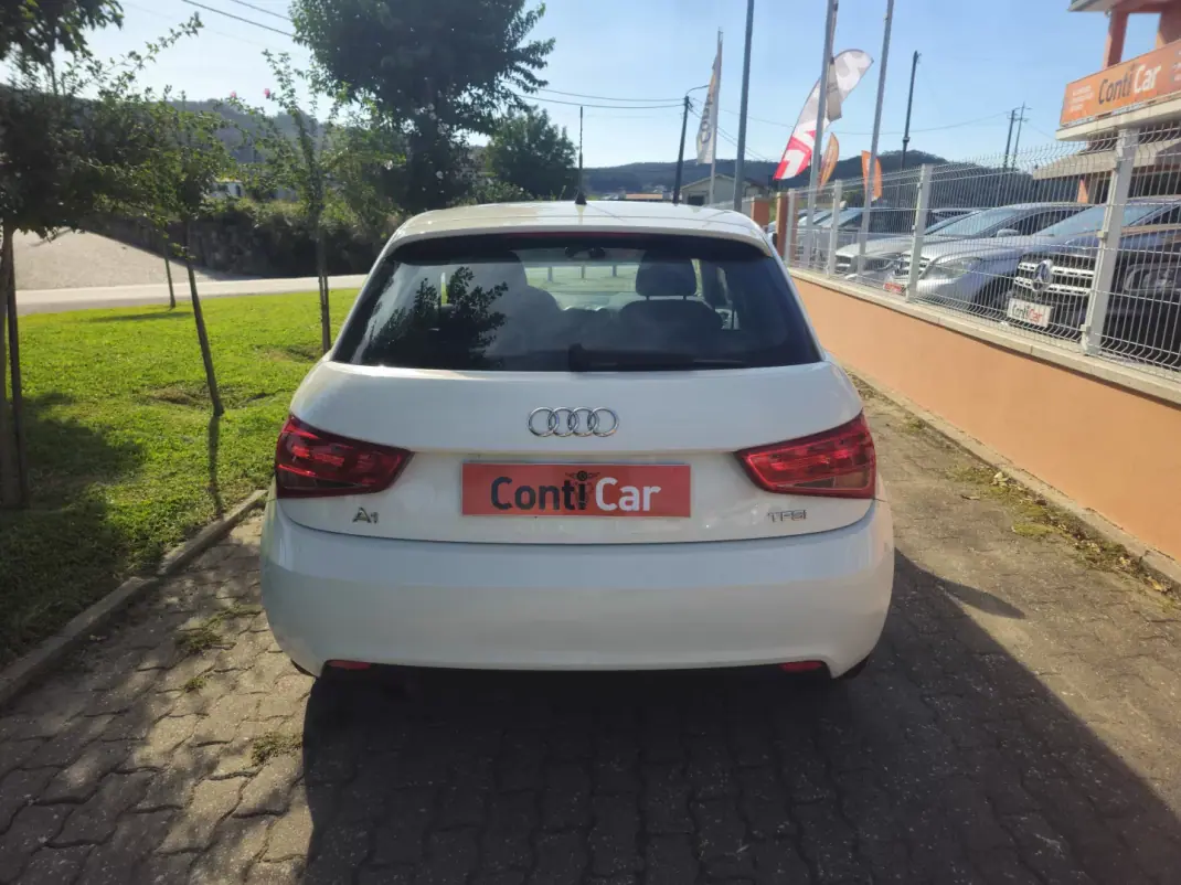 Audi A1 Sportback 2015 - 9500 EUR, 148300 km - 148300km - foto 5 de 13