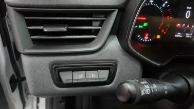 Renault Clio VAN 1.5 Blue DCi AIR NAV 2020 - 14220 EUR, 90991 km - AUTO.MOTO.pt - 90991km - foto 13 de 46