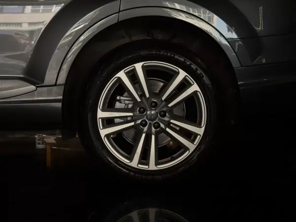Audi Q7 2019 - 49990 EUR, 139800 km - AUTO.MOTO.pt - 139800km - foto 10 de 31