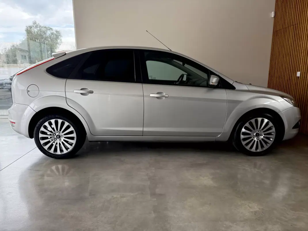 Ford Focus 2008 - 6250 EUR, 241000 km - AUTO.MOTO.pt - 241000km - foto 10 de 60