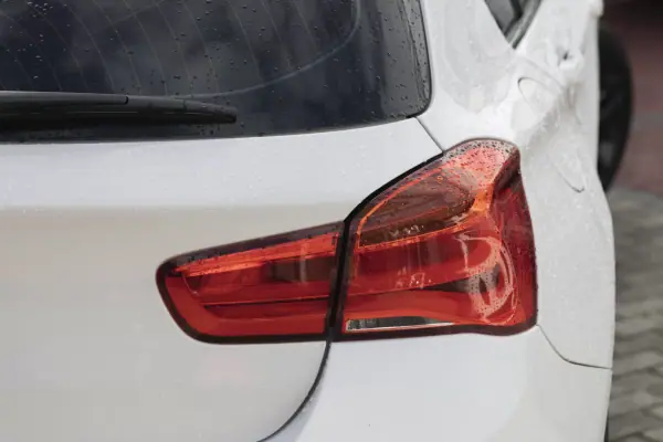 BMW 114 2017 - 16900 EUR, 135925 km - AUTO.MOTO.pt - 135925km - foto 22 de 28