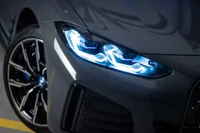 BMW i4 2023 - 43000 EUR, 33000 km - AUTO.MOTO.pt - 33000km - foto 3 de 25