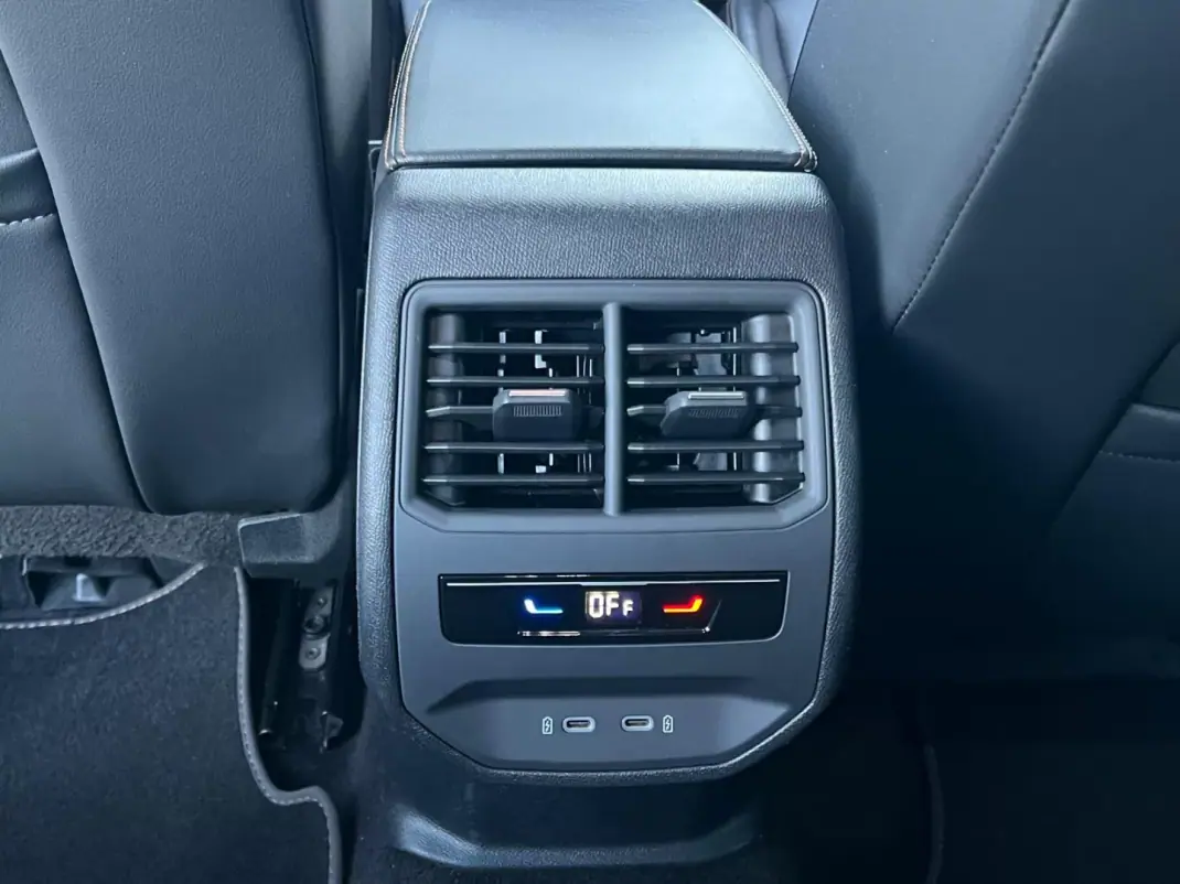 Cupra Formentor 2022 - 26750 EUR, 106924 km - 106924km - foto 8 de 45