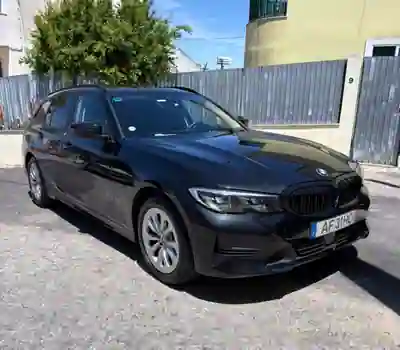 BMW 320 2021 - 23000 EUR, 135000 km - foto 4 de 9