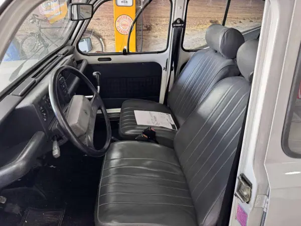Renault 4 1992 - 5500 EUR, 144000 km - AUTO.MOTO.pt - 144000km - foto 9 de 15
