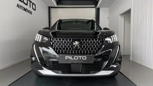 Peugeot 2008 2020 — foto 3 de 28