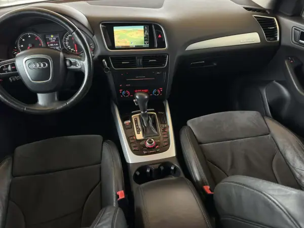 Audi Q5 2009 - 13950 EUR, 326842 km - AUTO.MOTO.pt - 326842km - foto 16 de 33