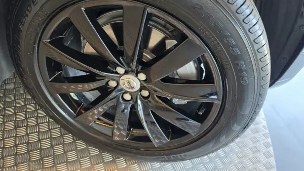 Volvo XC 90 2016 - 27900 EUR, 185393 km - AUTO.MOTO.pt - 185393km - foto 36 de 58