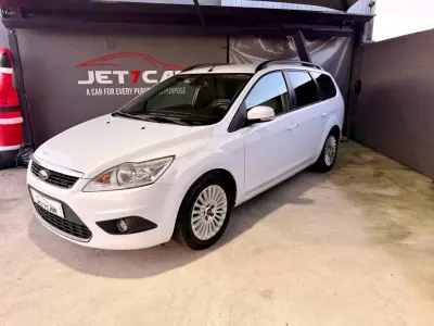 Ford Focus SW 2010 - 7490 EUR, 253040 km - AUTO.MOTO.pt - 253040km - foto 2 de 13