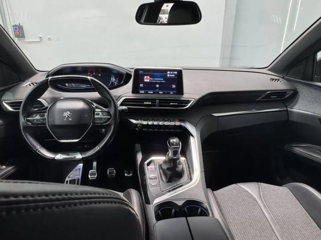 Peugeot 3008 2018 - 16990 EUR, 121000 km - AUTO.MOTO.pt - 121000km - foto 17 de 31