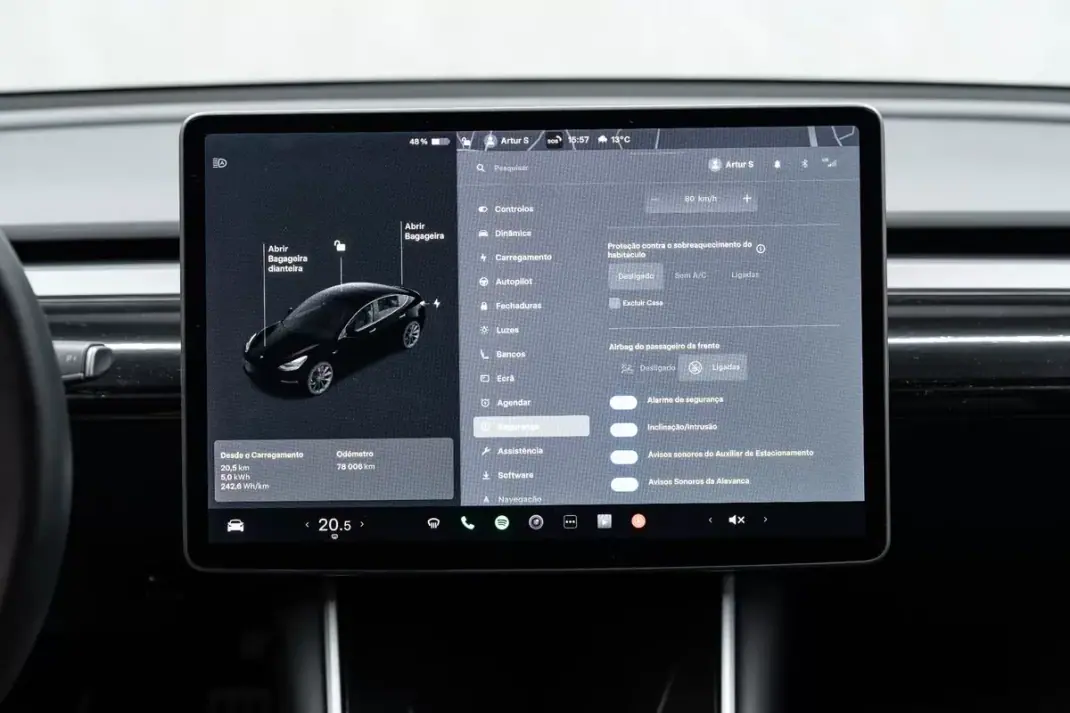 Tesla Model 3 2020 - 30950 EUR, 78000 km - AUTO.MOTO.pt - 78000km - foto 38 de 46