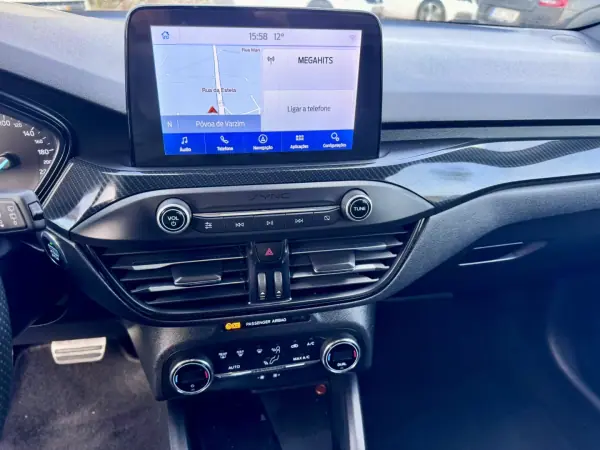 Ford Focus 2019 - 13900 EUR, 129500 km - AUTO.MOTO.pt - 129500km - foto 18 de 19