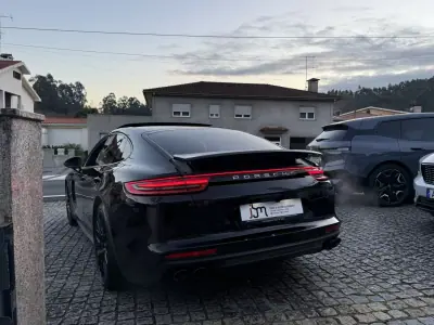 Porsche Panamera 2020 - 81990 EUR, 59987 km - AUTO.MOTO.pt - 59987km - foto 4 de 14
