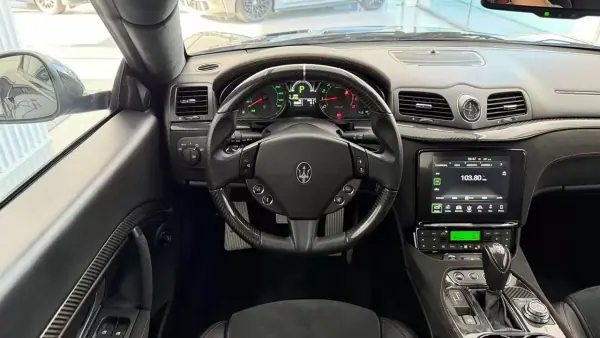 Maserati Granturismo 2019 - 109990 EUR, 22984 km - 22984km - foto 20 de 39