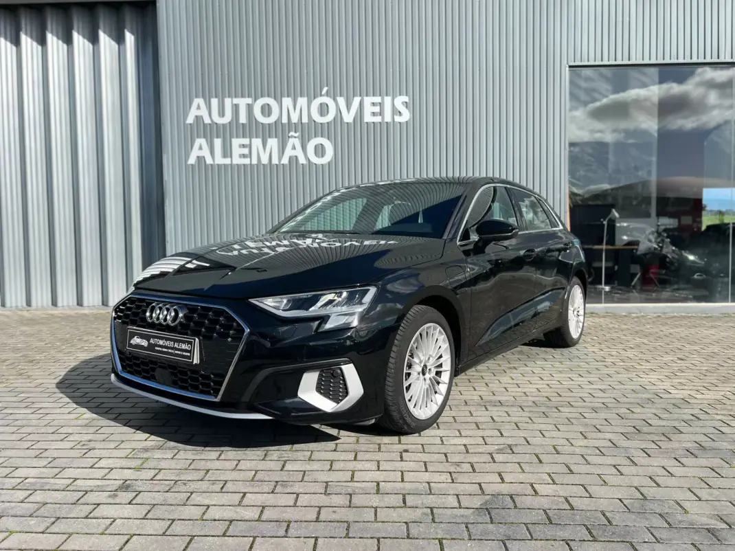 Audi A3 Sportback 2024 - 31000 EUR, 35906 km - AUTO.MOTO.pt - 35906km - foto 1 de 17