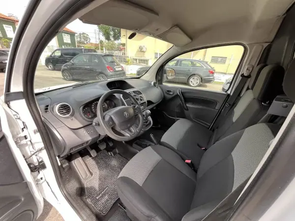 Renault Kangoo 2021 - 13250 EUR, 125000 km - AUTO.MOTO.pt - 125000km - foto 11 de 39