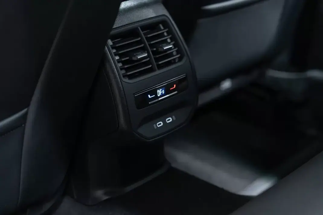 Cupra Formentor 2022 - 35950 EUR, 53000 km - AUTO.MOTO.pt - 53000km - foto 48 de 48