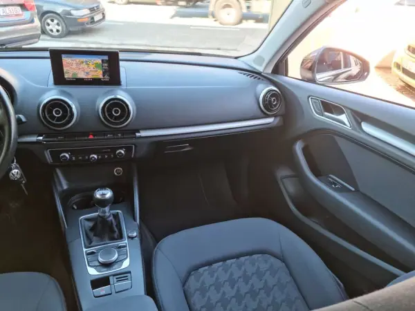 Audi A3 2014 - 14900 EUR, 250000 km - AUTO.MOTO.pt - 250000km - foto 28 de 38