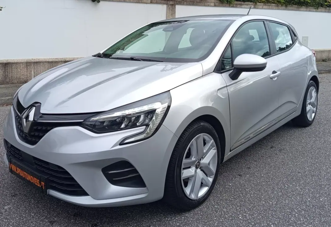 Renault Clio 2020 - 12900 EUR, 133500 km - AUTO.MOTO.pt - 133500km - foto 1 de 16