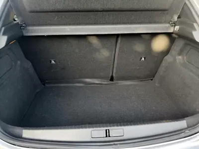 Peugeot 208 2025 - 16990 EUR, 9528 km - foto 5 de 38