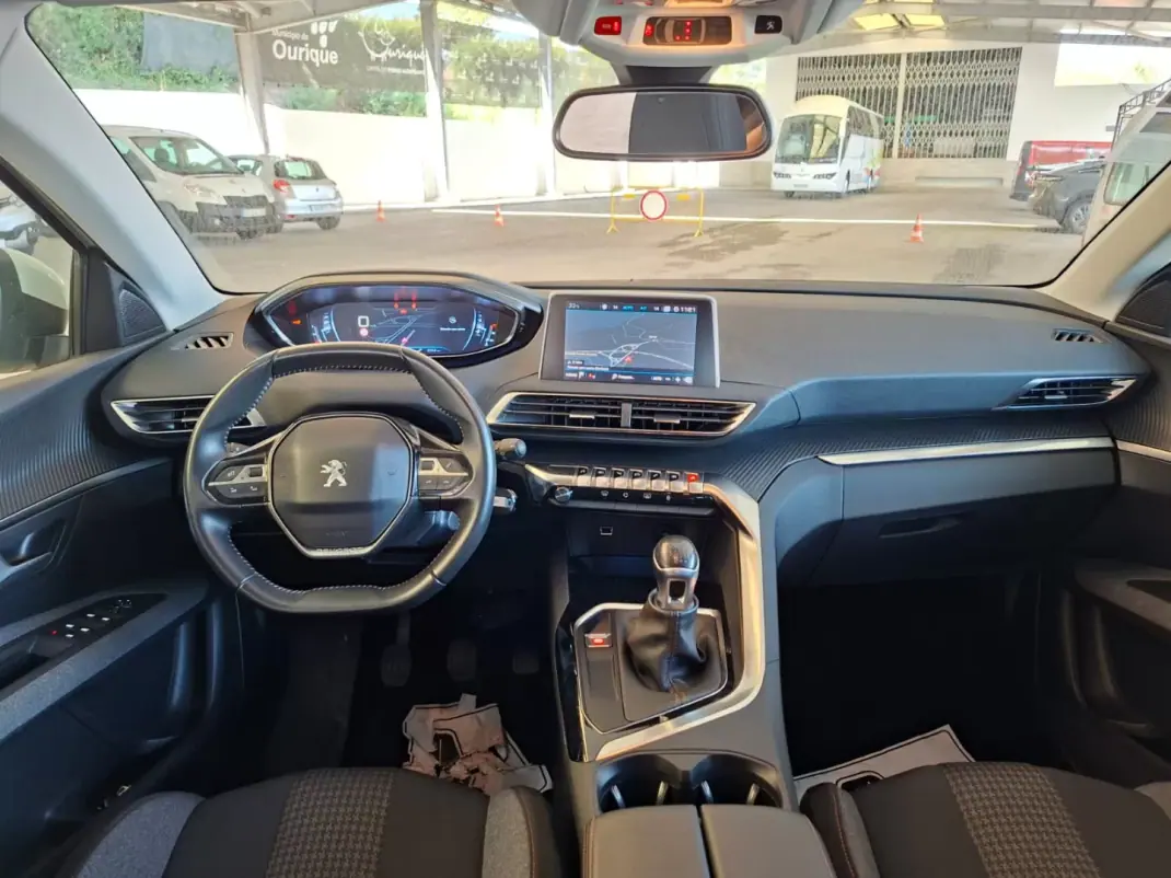 Peugeot 3008 2019 - 19900 EUR, 73744 km - 73744km - foto 5 de 23