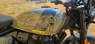 Royal Enfield Shotgum 2024 - 5999 EUR, 5200 km - AUTO.MOTO.pt - 5200km - foto 19 de 33