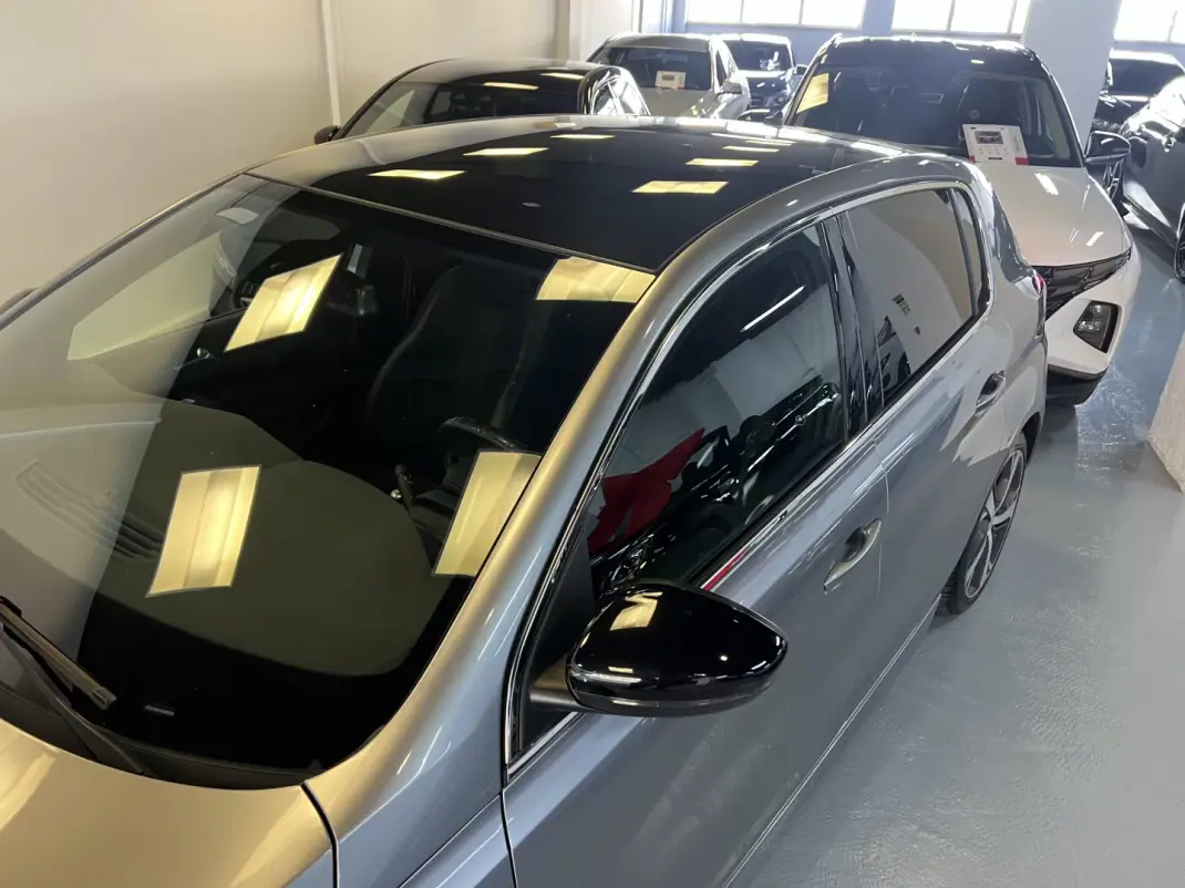 Peugeot 308 2016 - 11990 EUR, 96000 km - AUTO.MOTO.pt - 96000km - foto 26 de 48