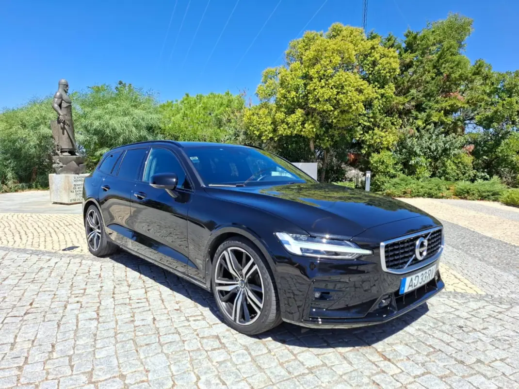 Volvo V60 2020 - 28900 EUR, 110301 km - 110301km - foto 30 de 31