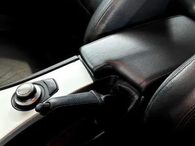 BMW 320 2007 - 12900 EUR, 245795 km - AUTO.MOTO.pt - 245795km - foto 30 de 30