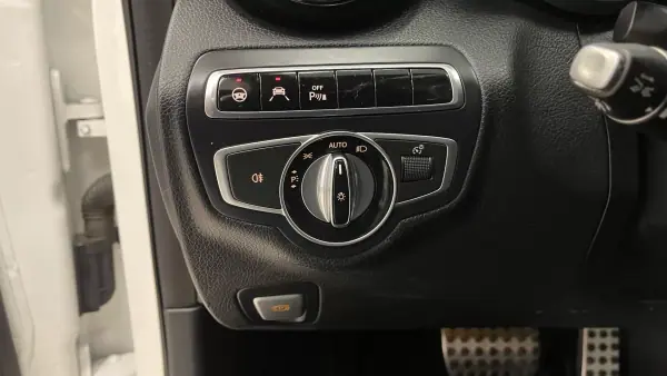 Mercedes-Benz C 43 AMG 2016 - 39990 EUR, 128967 km - AUTO.MOTO.pt - 128967km - foto 54 de 55