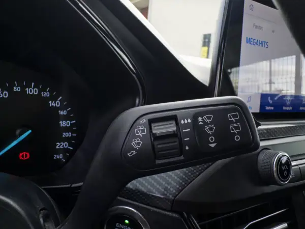 Ford Focus 2020 - 15990 EUR, 97000 km - AUTO.MOTO.pt - 97000km - foto 22 de 42