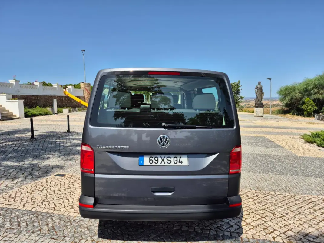 Volkswagen Transporter 2019 - 28750 EUR, 190404 km - 190404km - foto 5 de 22