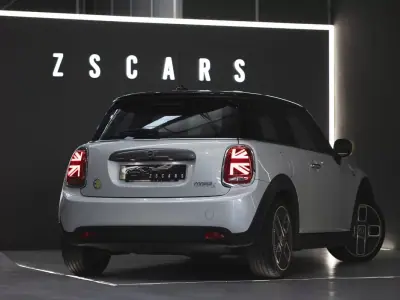 MINI 3 Portas 2019 - 16990 EUR, 70000 km - AUTO.MOTO.pt - 70000km - foto 7 de 23