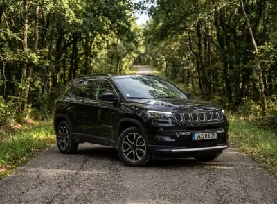 Jeep Compass 2022 - 21500 EUR, 149000 km - 149000km - foto 1 de 9