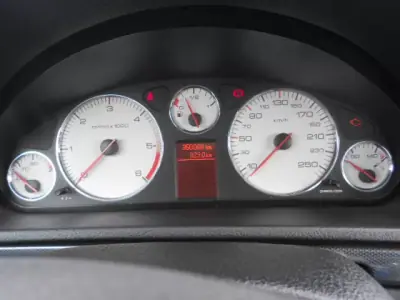 Peugeot 407 2004 - 4500 EUR, 0 km - AUTO.MOTO.pt - foto 2 de 12