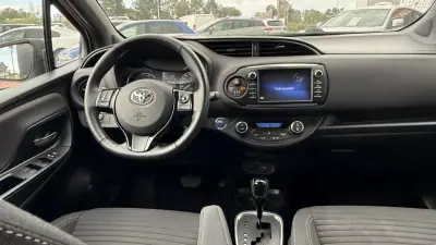 Toyota Yaris 2018 - 16990 EUR, 80000 km - AUTO.MOTO.pt - 80000km - foto 24 de 29