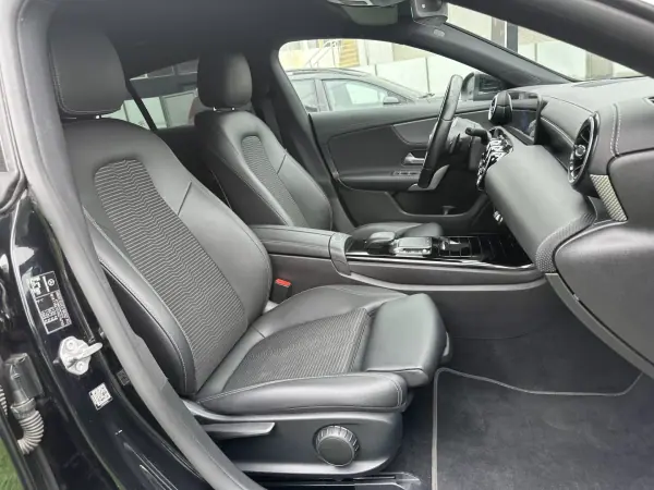Mercedes-Benz CLA 180 2021 - 26900 EUR, 180000 km - AUTO.MOTO.pt - 180000km - foto 35 de 67