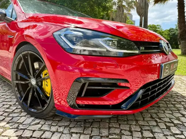 Volkswagen Golf 2019 - 32990 EUR, 72300 km - AUTO.MOTO.pt - 72300km - foto 27 de 40