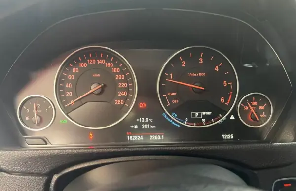 BMW 420 Gran Coupé 2016 - 21999 EUR, 160000 km - AUTO.MOTO.pt - 160000km - foto 36 de 54