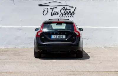 Volvo V60 2013 - 12500 EUR, 242000 km - AUTO.MOTO.pt - 242000km - foto 4 de 45